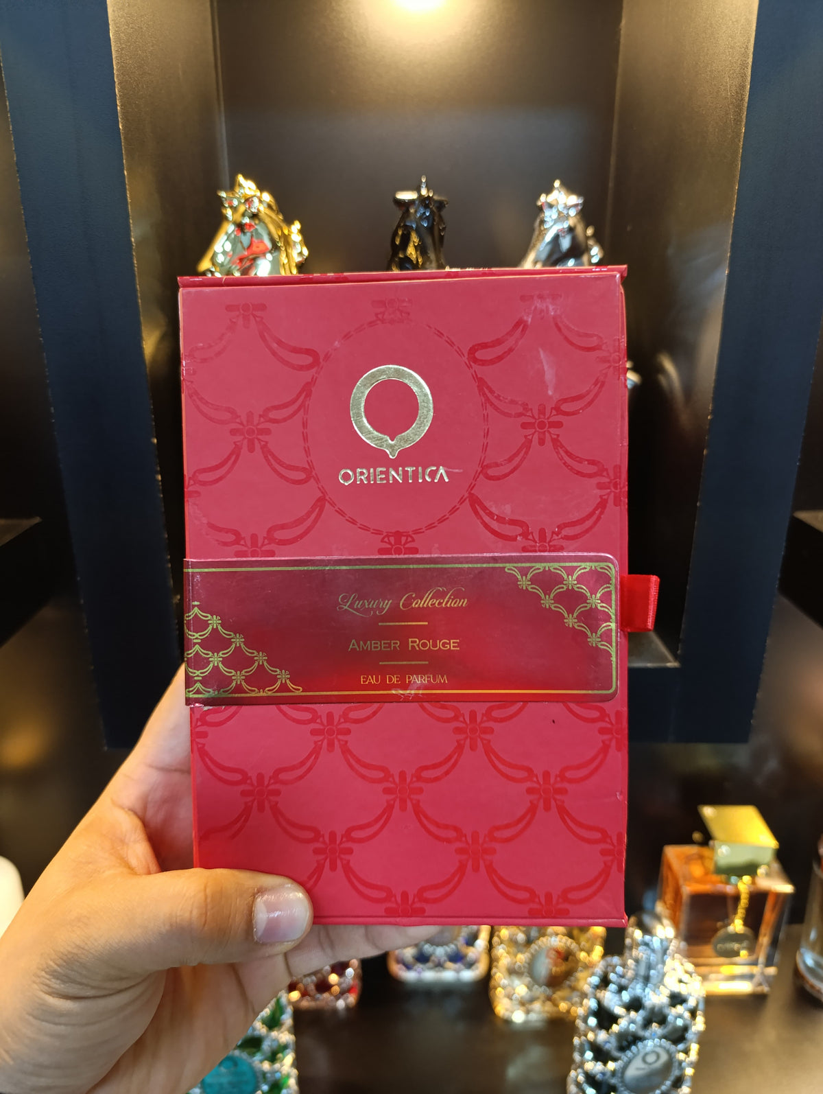 Orientica Amber Rouge en Estuche de Lujo
