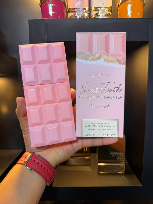SWEET TOOTH SABRINA CARPENTER