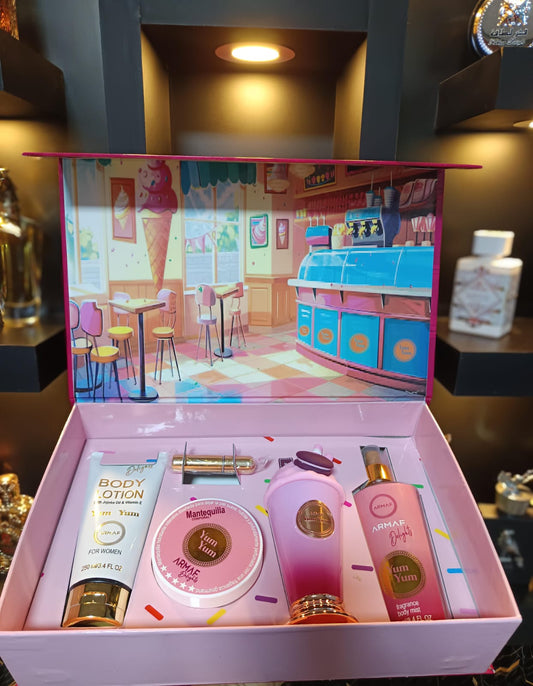 YUM YUM PINK BOX