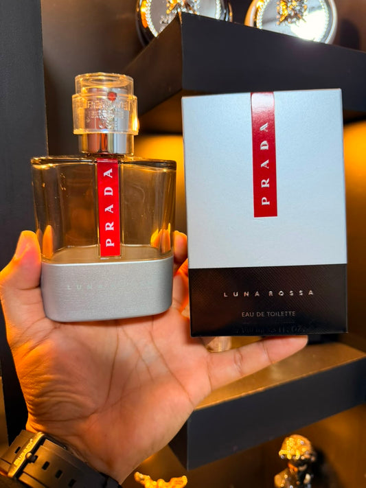 LUNA ROSSA PRADA