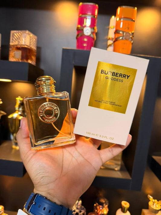 GODDESS BURBERRY